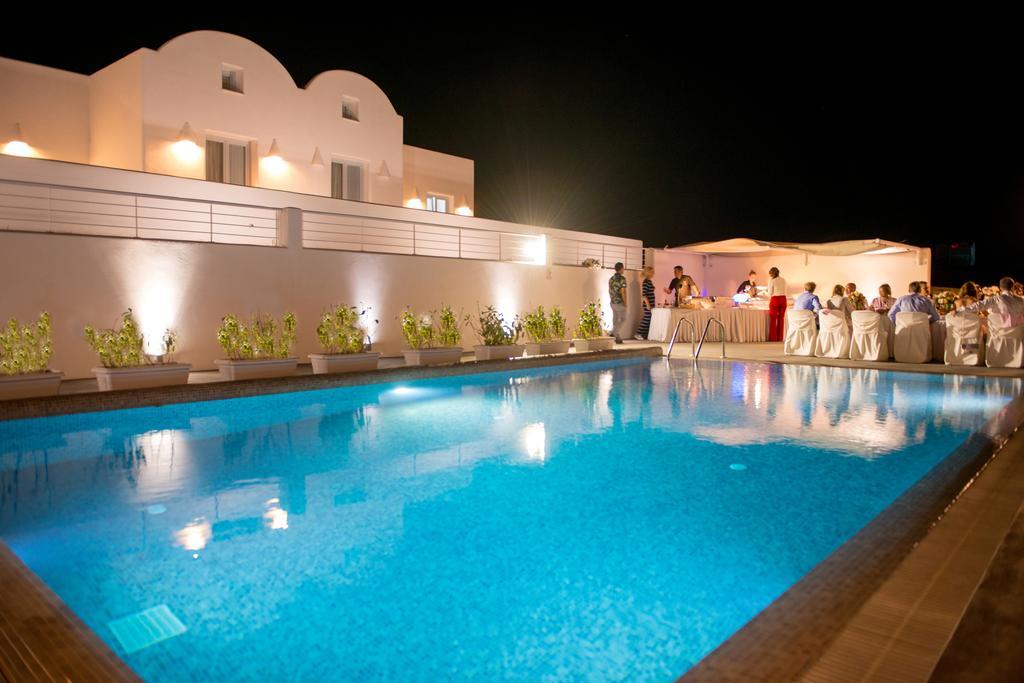 Sea And Sand Villas Монолитос Экстерьер фото